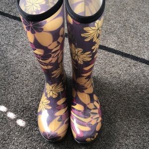 Kamik rain boots